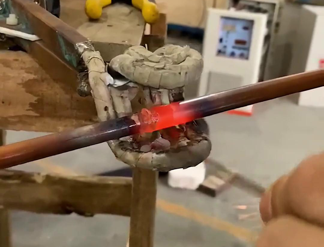 手持式高頻焊機，橫豎焊接銅管，方便操作