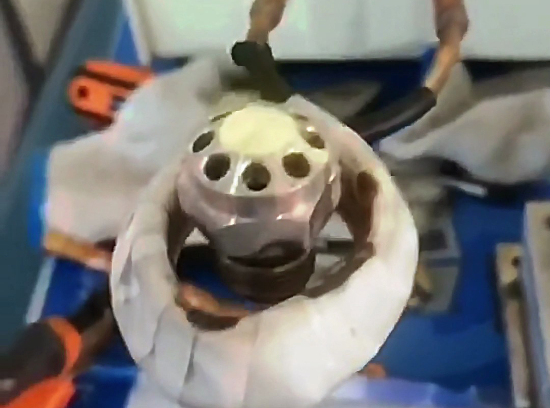 磁懸浮感應(yīng)加熱，這也是高頻機(jī)一種比較另類的加熱